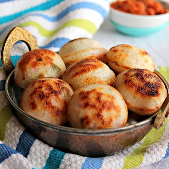 Savory Paniyarams ( Aebelskivers )