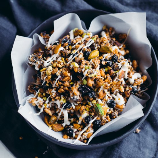 Granola with Honey Yogurt Drizzle