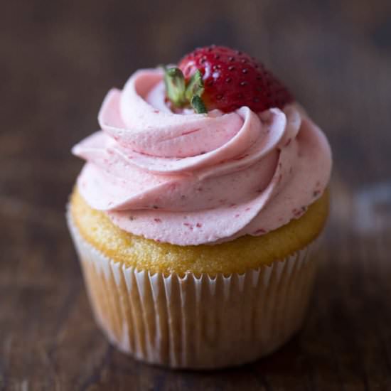 Lemon Strawberry Cupcakes