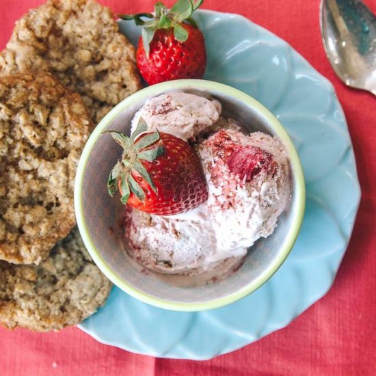 Strawberry Rhubarb Ice Cream