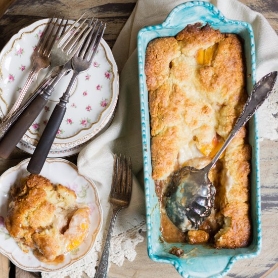 Easy Weeknight Peach Cobbler