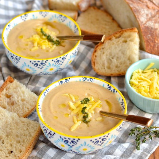 Roasted Cauliflower Soup