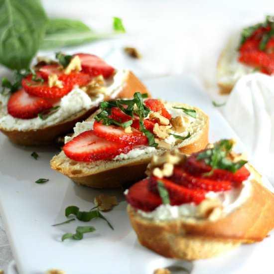 Strawberry, Basil, Honey-Goat Cheese