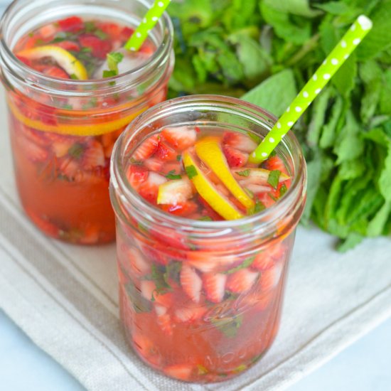 Strawberry Mint Lemonade