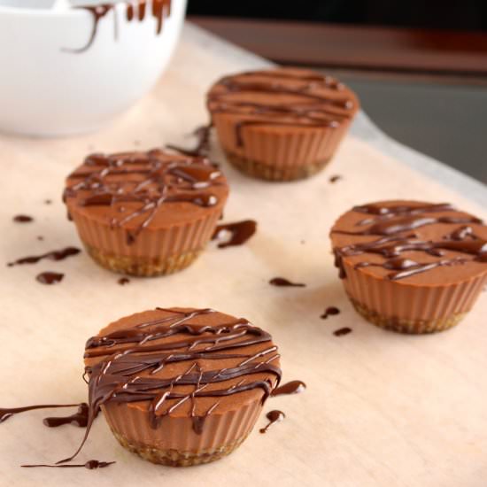 Mini Vegan Chocolate Cheesecakes