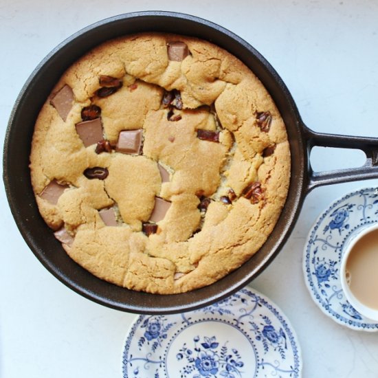 Chocolate Date Skillet Cookie