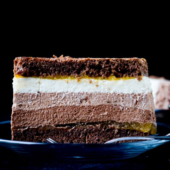 Cake with Triple Chocolate Mousse