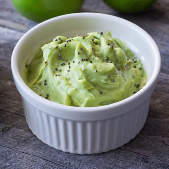 Roasted Garlic and Chia Guacamole