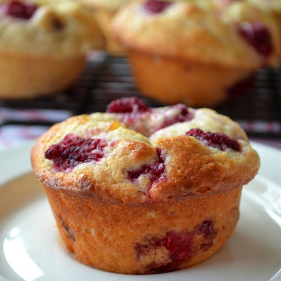 Raspberry-Lemon Curd Muffins