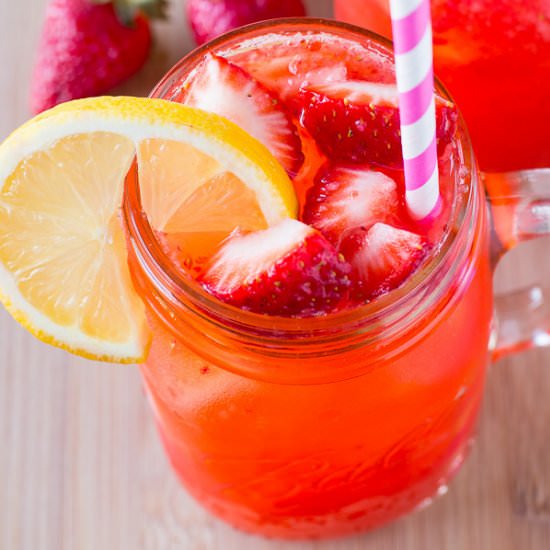 Fresh Strawberry Lemonade