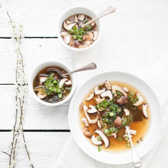 5-Ingredient Miso Soup