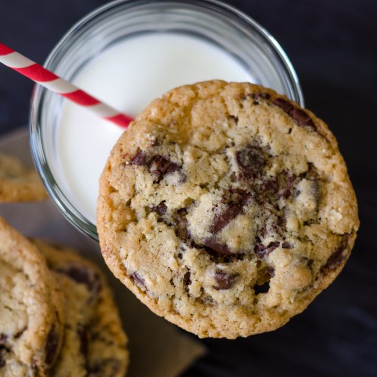 Chocolate Chip Oatmeal Cookies