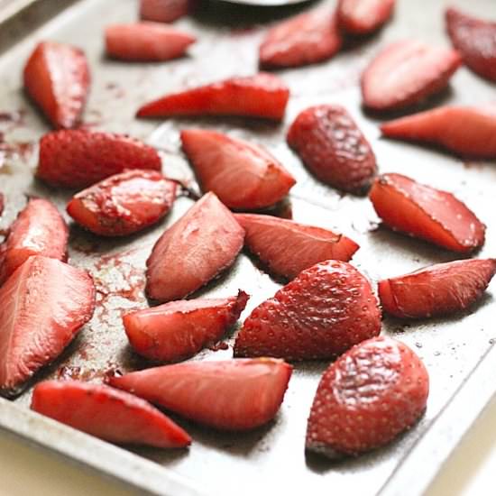 How to Make Roasted Strawberries