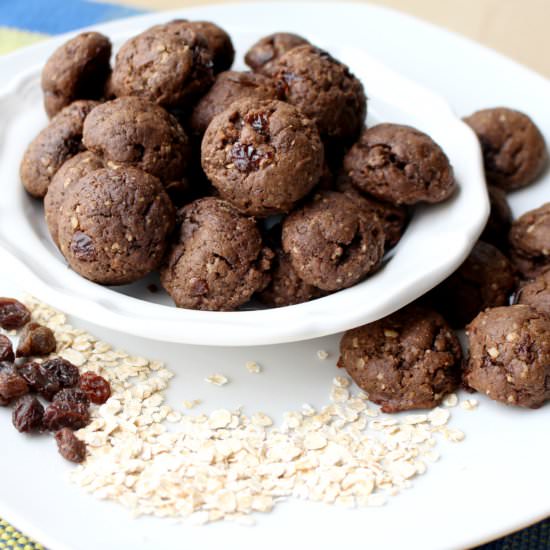 Vegan Chocolate Oat Cookie Bites