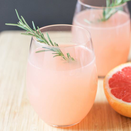 Grapefruit and Rosemary Mocktail