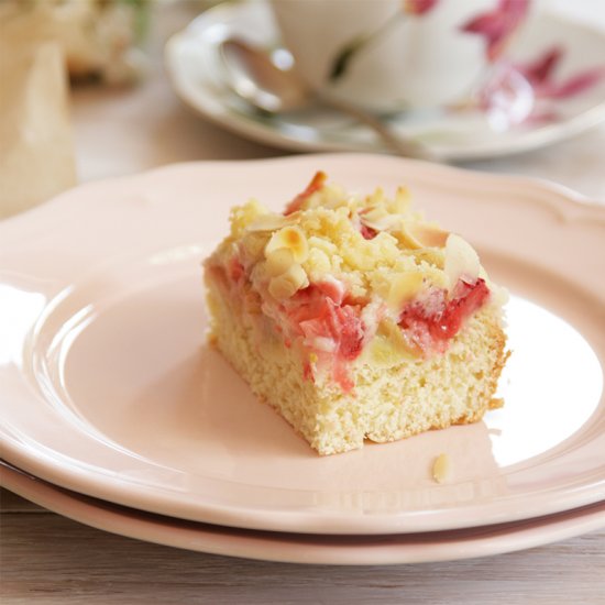 Rhubarb Strawberry Yeasted Cake