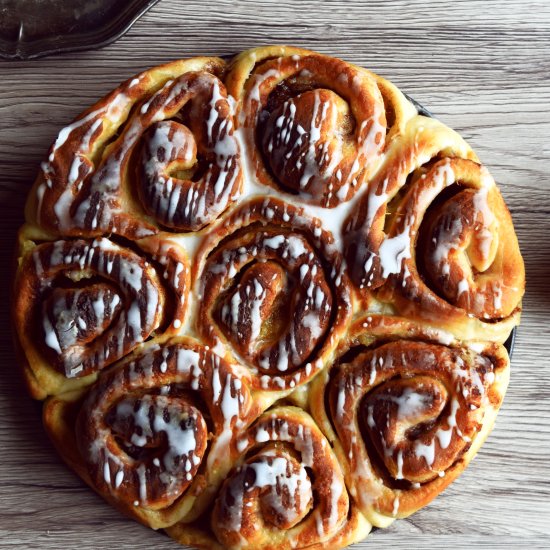 Cinnamon and Apple Buns