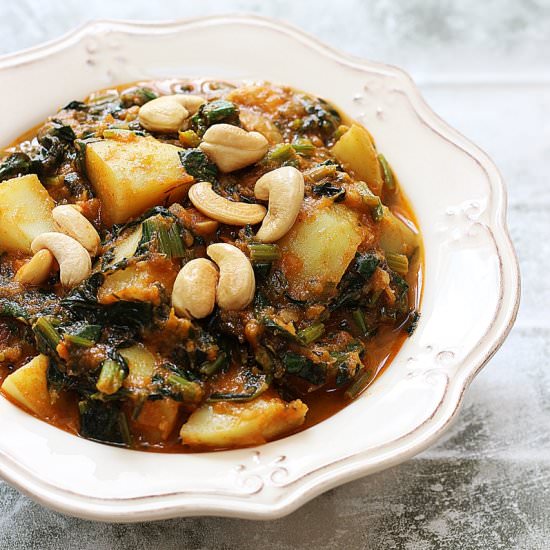 Saag Aloo – Spinach with Potatoes