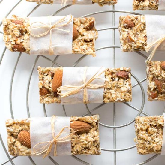 Vanilla Almond Granola Bars