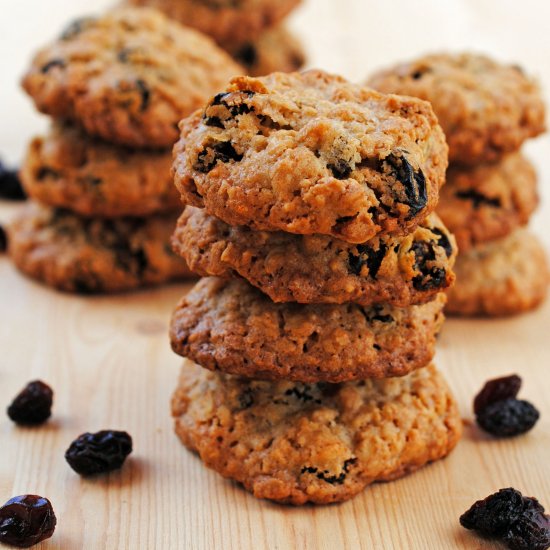 Chewy Oatmeal-Raisin Cookies