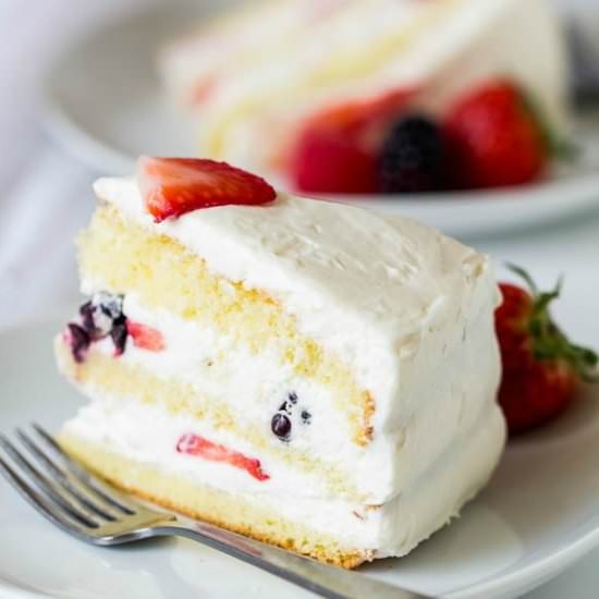 Berry Chantilly Cake