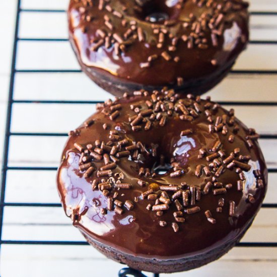 Double Chocolate Cake Doughnuts