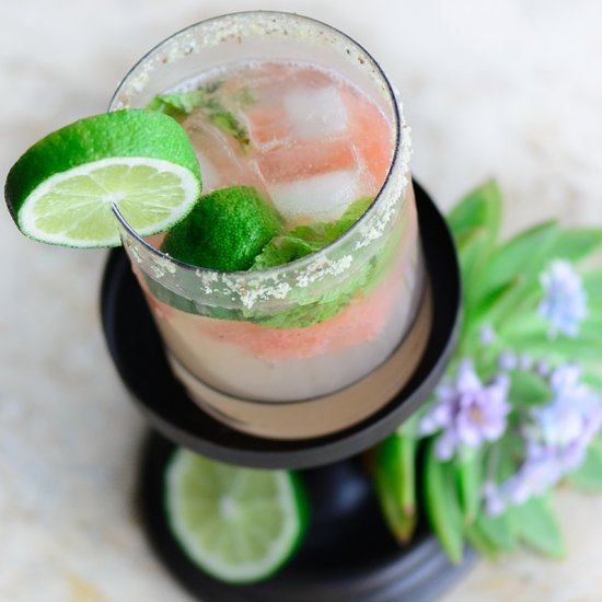 Sparkling Bruleed Grapefruit Paloma