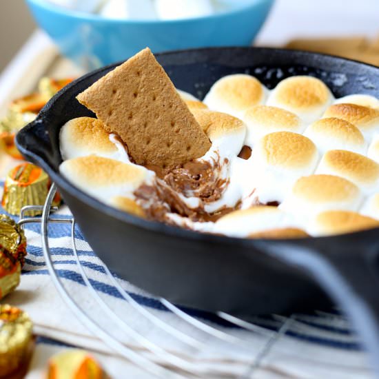 Reese’s Cup S’mores Skillet Dip