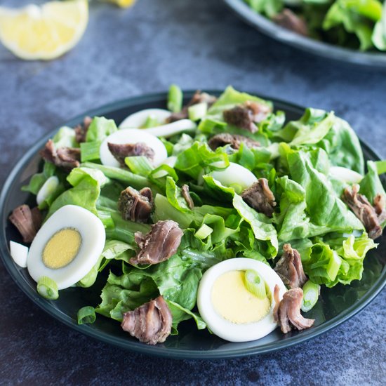 Boston Lettuce with Beef and Eggs