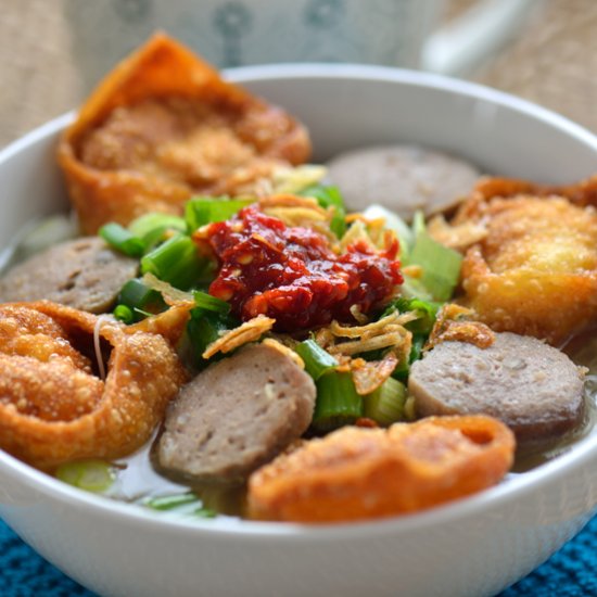 Indonesian Bakso (Meatball Soup)