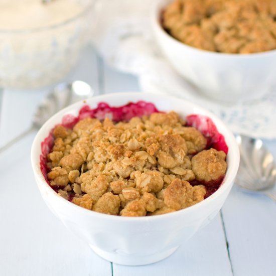 Apple & Boysenberry Crumble