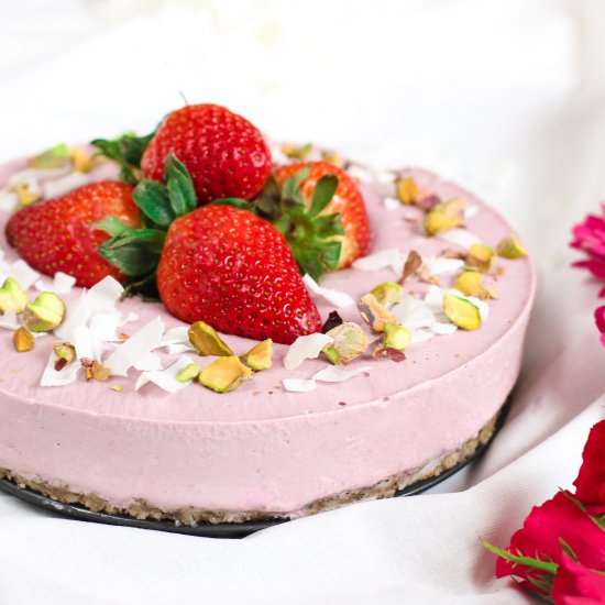 Raw Strawberry Cake