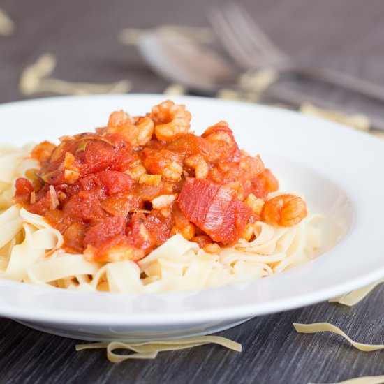 Small Shrimp Tails Sauce with Pasta