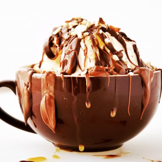 Molten Lava Brownie Mug Cake Sundae