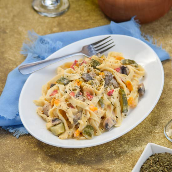 Fettuccine Alfredo Primavera Pasta