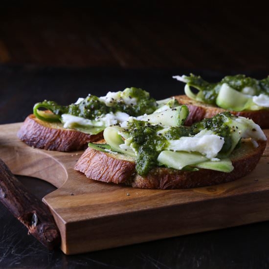 Zucchini Mozzarella Crostini