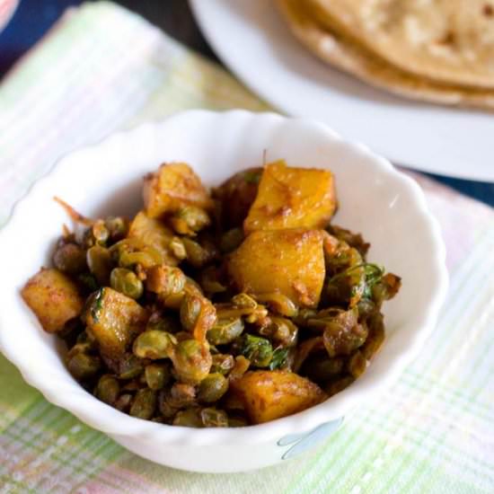 Fresh Pigeon Peas and Potato Curry