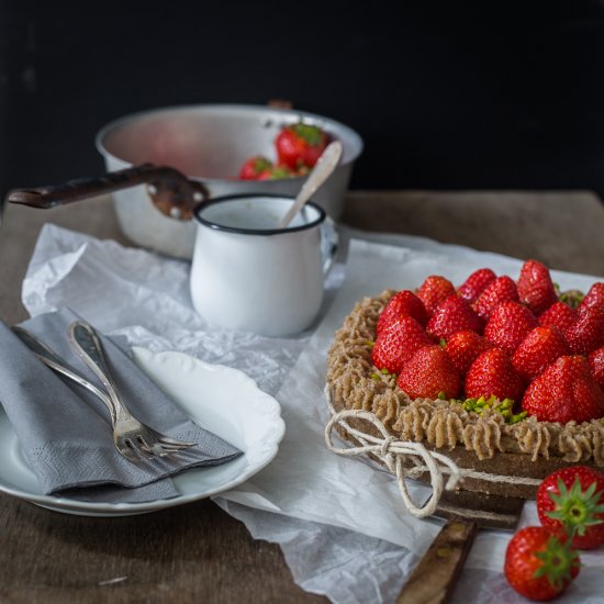 Vegan Strawberry Torte