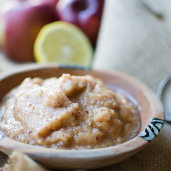 3-Ingredient Raw Applesauce