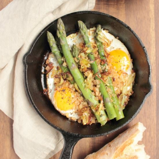 Asparagus, Eggs and Pangritata