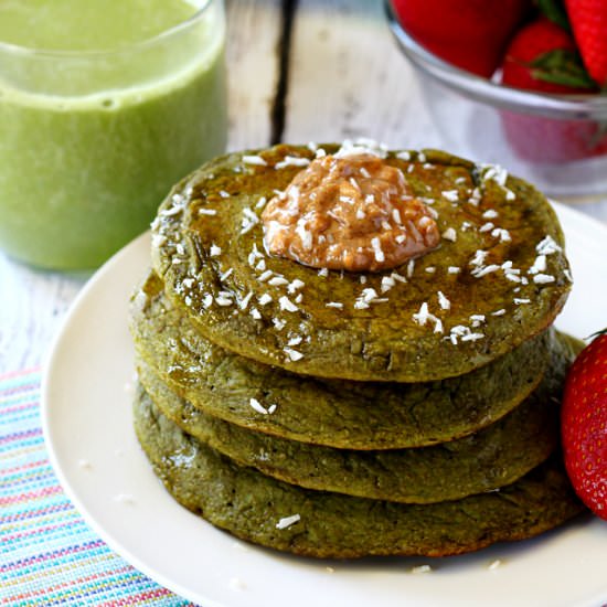 Green Smoothie Pancakes