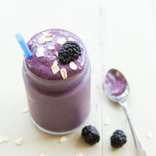 Blackberry Cobbler Smoothie {Vegan}