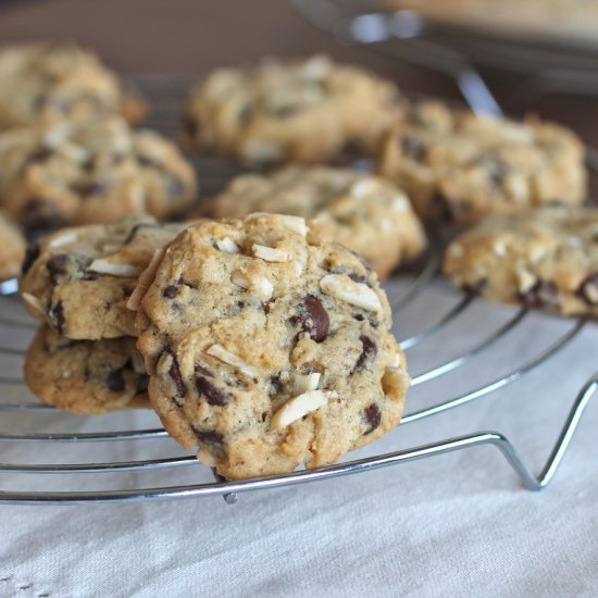 Chocolate Chip Cookies with Almonds