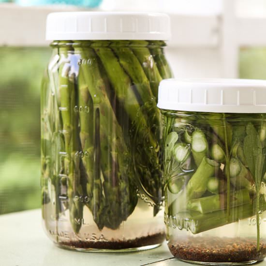 Briney Quick Pickled Asparagus