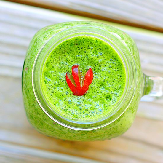 Sweet Kale Detox Smoothie