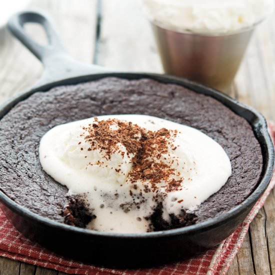 Almond-Chocolate Skillet Brownie