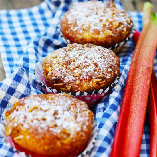 Rhubarb Streusel Muffins