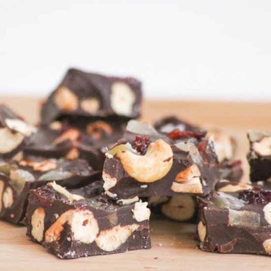 Choc Cashew Bark w/ Dried Fruit