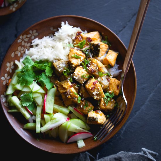 Indo Chinese Salmon Bowl for One