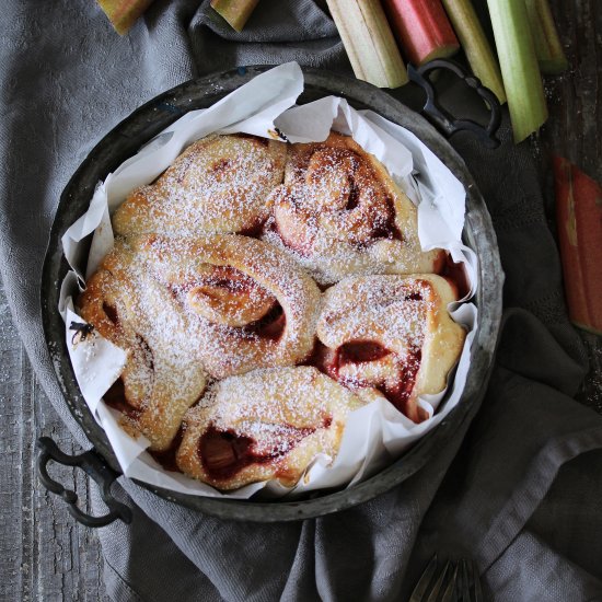 Sticky Rhibarb Rolls